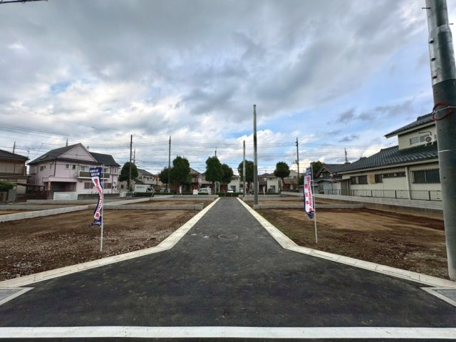 ■J区画　■自由設計で理想の住まいを実現できる注文住宅用地！　■現地と合わせて当社施工現場のご見学も可能です！