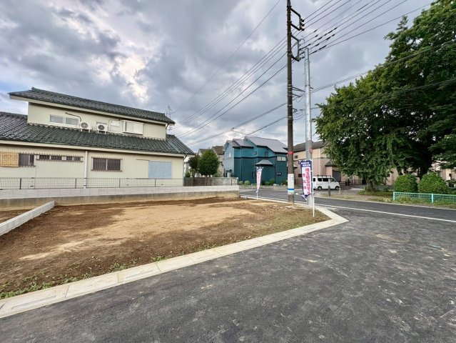 ■J区画　■自由設計で理想の住まいを実現できる注文住宅用地！　■現地と合わせて当社施工現場のご見学も可能です！