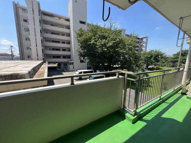 陽当たり良好なバルコニーです