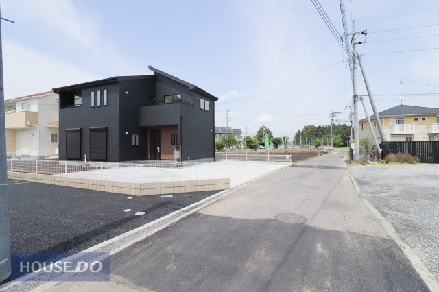 周辺環境は大切な要素。道幅や駐車など、ご確認ください。