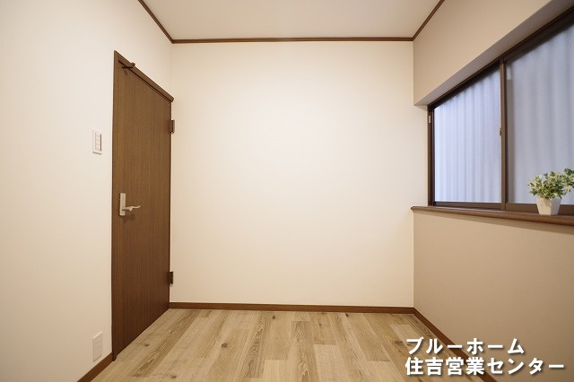 約3.7帖の洋室です！