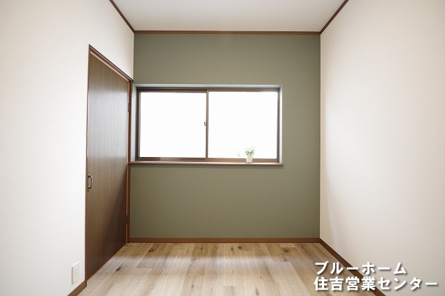 約5帖の洋室です！お部屋には収納や窓があります！