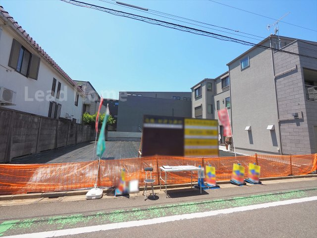 お隣との距離感もしっかり保たれています！プライベート感のある落ち着いた住環境で快適に暮らせます♪