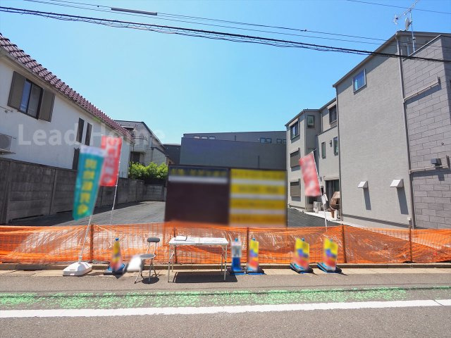 前面にゆとりの空間が広がる明るい現地です！風通りも良好で年間を通して爽やかな風が通り抜けます♪