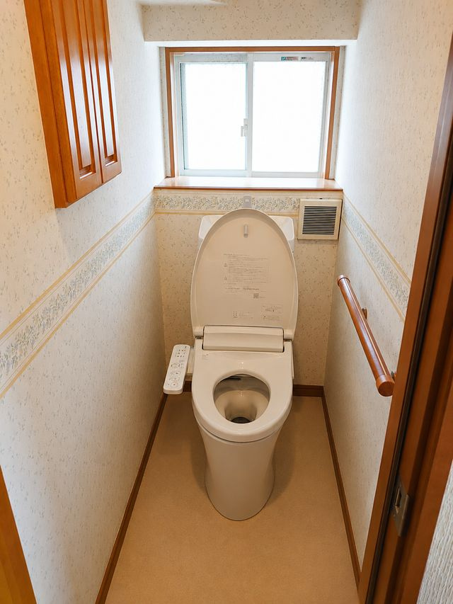 快適に使えるウォシュレット付き。