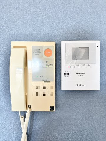 大きなモニター付きインターホン！相手の顔が良く見えます！