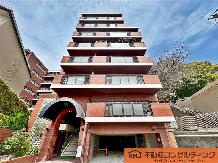 外観：328000621360