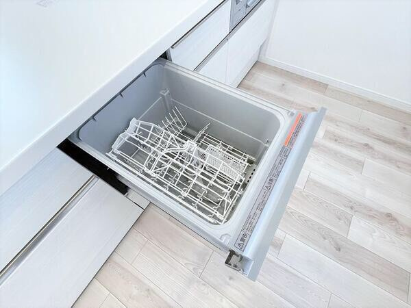 【レイディアントシティ横濱カルティエ6のキッチン】