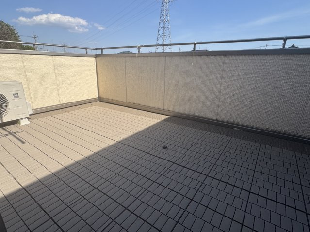 陽当たり良好なバルコニーです