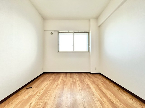 日商岩井緑地公園マンションの子供部屋