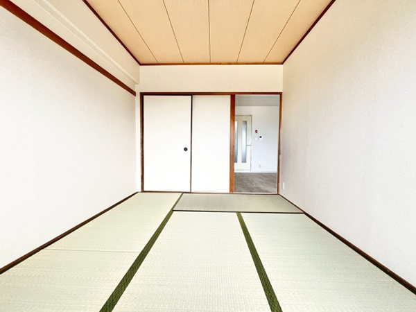 日商岩井緑地公園マンションの和室