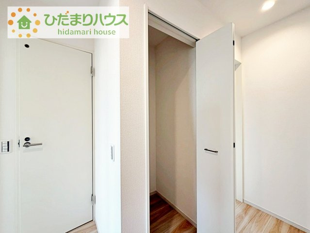 リビング収納としても、間取り変更の際に新たなお部屋の収納にもできます。