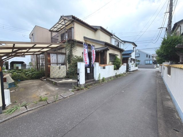 敷地約30坪・ご家族のライフスタイルに合わせた自由設計が可能です！当社無料の間取り作成も承ります！建物イメージや資金計画などお気軽にご相談ください。