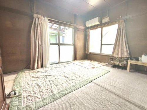 日当たりサンサンで明るい室内！