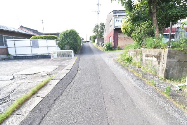 東側