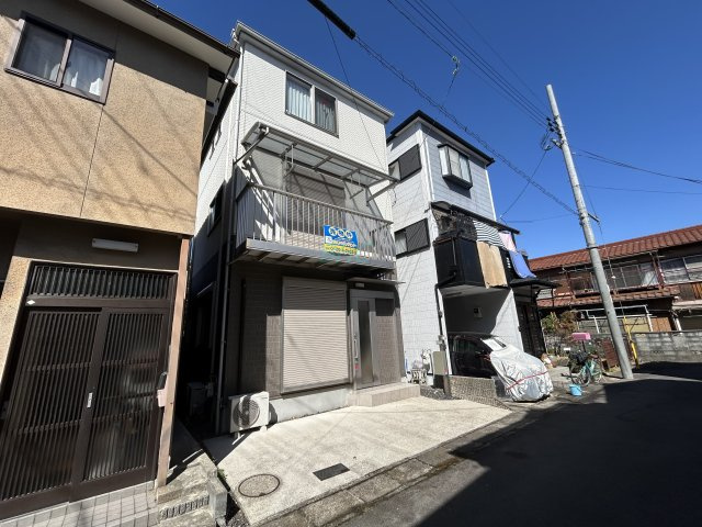 豊かな居住性とクオリティが見事に調和した住空間は、住まうことの喜びを感じさせてくれます。