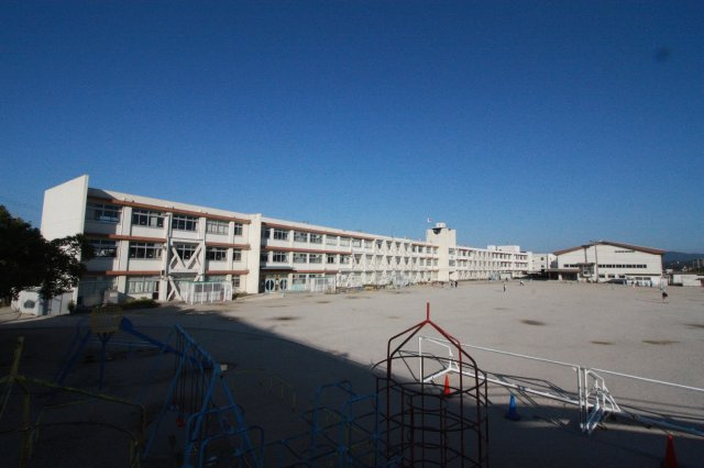 晴嵐小学校