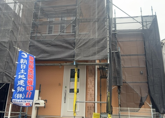 物件の詳細については、現地を見てわかること以外に、役所や法務局などで調べないとわからないことがあります。そのため、現地に行く場合は、もしこの物件を買ったらどのような生活ができるかをイメージしましょう。