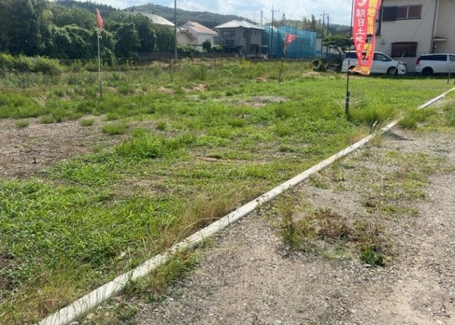 最寄り駅が近いなどの交通アクセスが良い土地だと暮らしやすいですよね。通勤・通学の観点から土地を選ぶことも大切です！自身や家族のライフワークからあったの物件を探しましょう！当社営業がお力になります！