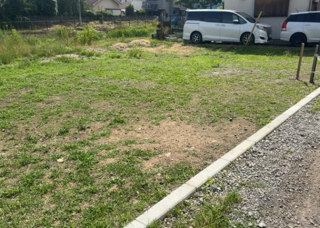 家を建てる前提で土地を探している場合、地盤の丈夫さは譲れない条件の一つです。地盤が脆弱だと追加工事が必要となります。また、過去に地盤沈下や液状化現象を起こした土地は、できるだけ避けた方がいいでしょう。