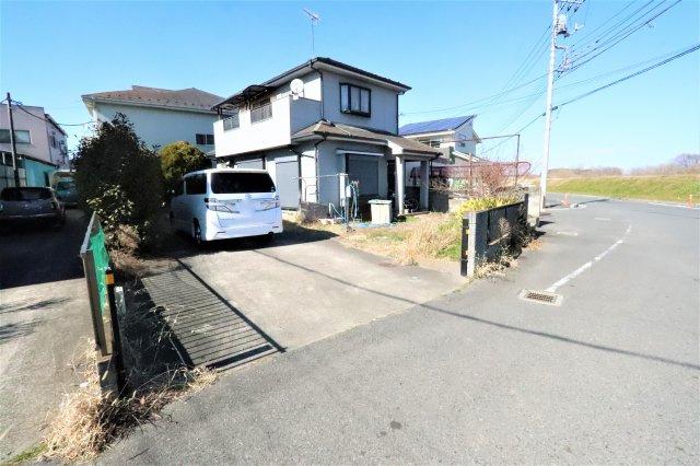 前面道路含む現地写真です：吉川新築ナビで検索♪