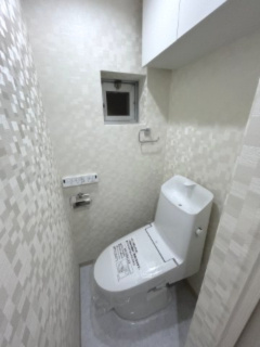 温水洗浄便座付きトイレ新規交換済み