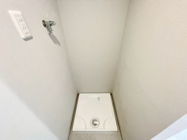 室内洗濯機置場で天候を気にせずお洗濯ができ、家事効率も高まります♪
