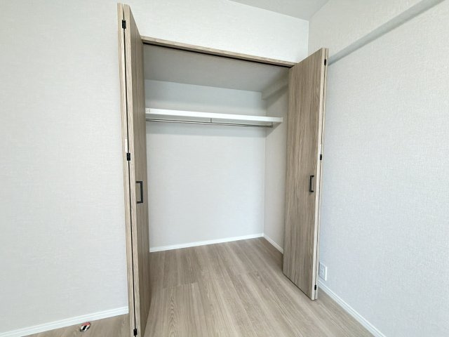 【新設】収納タップリのワイドクローゼット付きです。