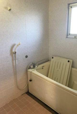窓があって換気が楽にでき、カビの抑制につながります。