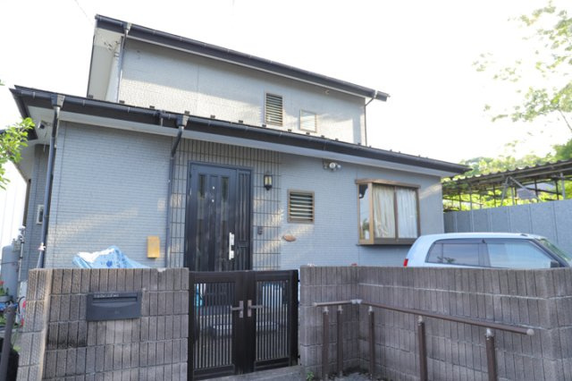 家を建てる前提で土地を探している場合、地盤の丈夫さは譲れない条件の一つです。地盤が脆弱だと追加工事が必要となります。また、過去に地盤沈下や液状化現象を起こした土地は、できるだけ避けた方がいいでしょう。