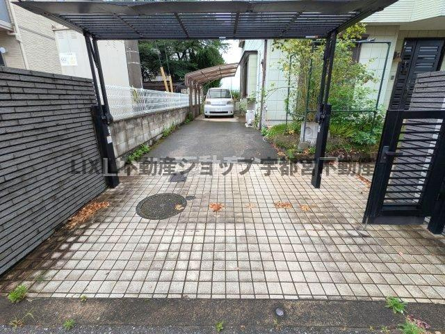3台駐車可（車種による）カーゲート付きで防犯面も安心です！