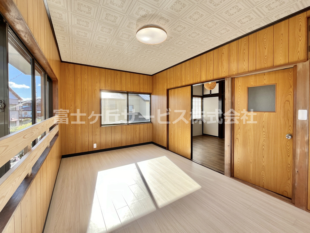 明るいお部屋です
