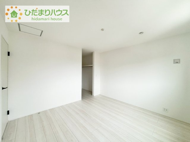 バルコニーに面している洋室は、主寝室にどうぞ(^^)/
