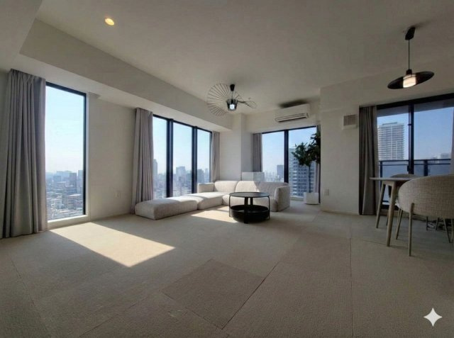 【リビングダイニング】約19.5帖！大きな窓からたくさんの陽が差し込み、お部屋全体がとても明るく、暖かみある空間です◎
