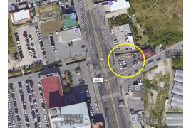豊見城市渡橋名　商業施設向き土地の外観