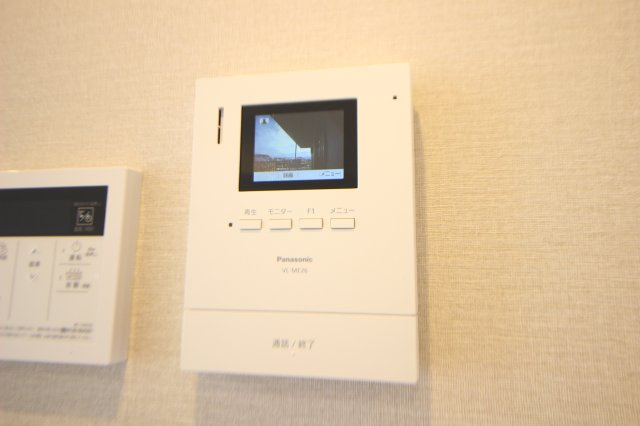 録画機能付きのカラーTVモニターホン。留守中の来客も確認できます