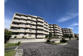  海遠望 チュリスガーデン湘南野比センター3番館の外観