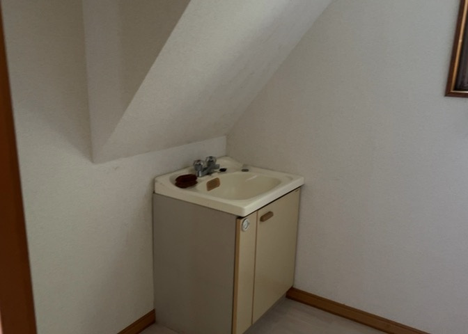 洗面化粧台では顔を洗ったり、身だしなみを整えることが本来の使い方ですが、用途によっては洗面化粧台に求められる機能が違ってくるため、ご自身や家族のライフスタイルに合ったものを選ぶことをおすすめ致します。