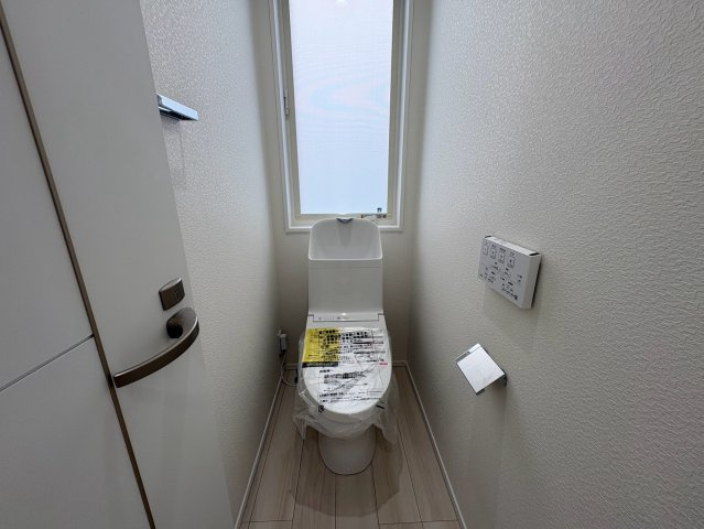 清潔感とうれしい機能性を兼ね備えた、使いやすいシャワートイレ