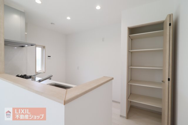 【収納】現地完成写真。しっかり収納がついております！