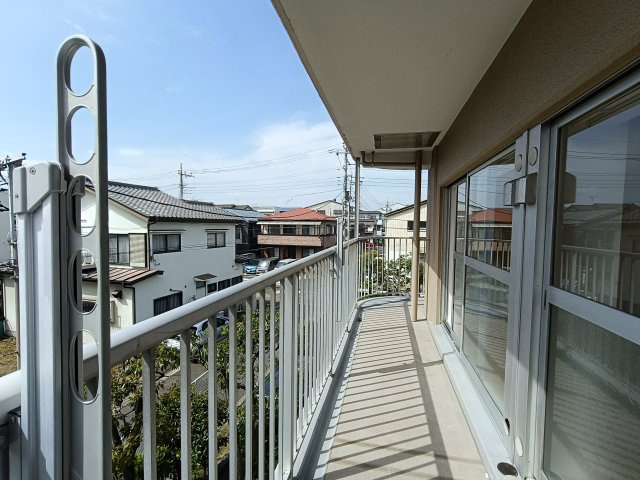広々としたバルコニーです