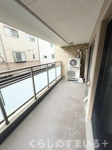 広々としたバルコニーです