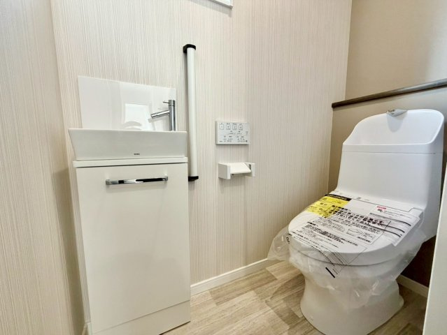 2Fのおトイレ♪洗面台付き♪
