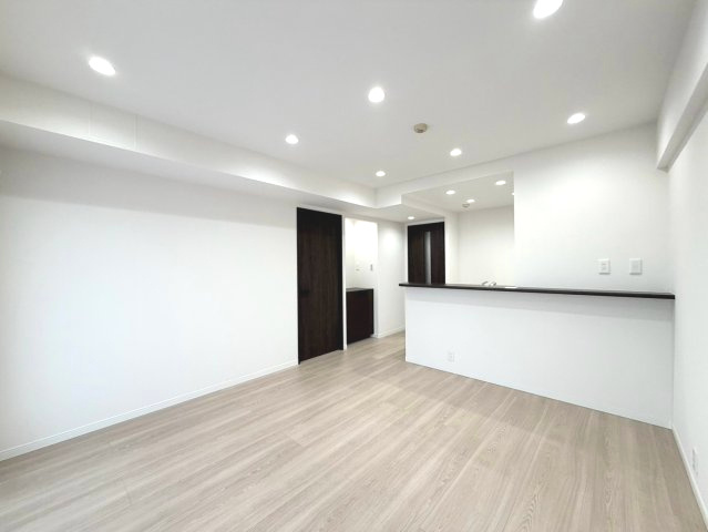 全居室フローリング張替済みで通風も良好。家族でゆったり寛げます。