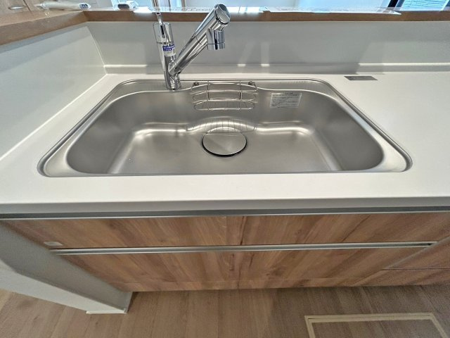浄水器内蔵型ハンドシャワー