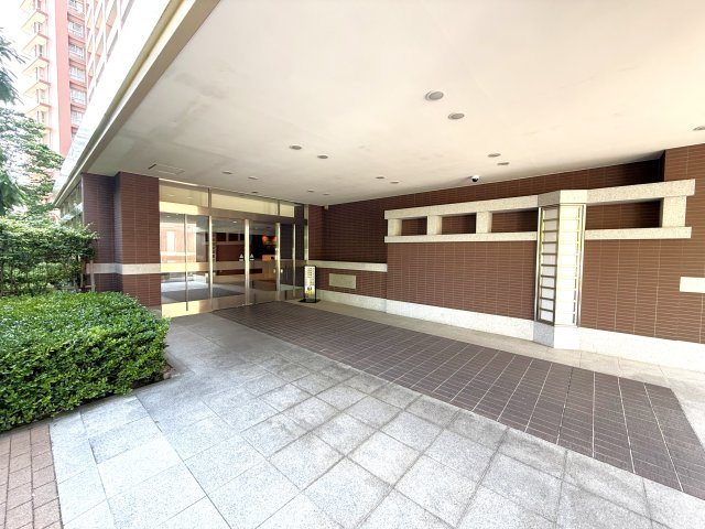 マンションエントランス