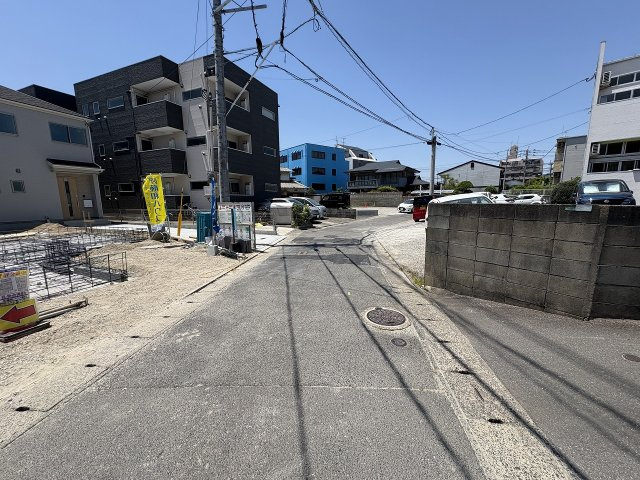 現地写真。前面道路です。