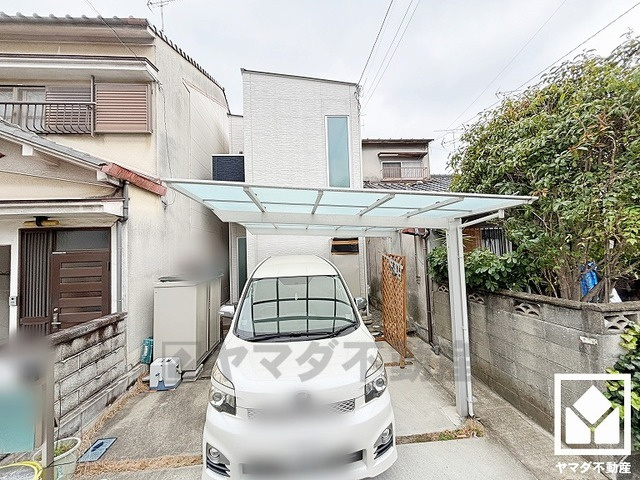 納戸は収納付きの洋室としてもお使いいただけます。独立したお部屋なのでプライベートな時間をゆったり過ごせそうです。