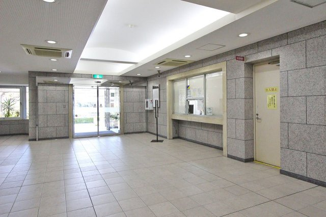エントランスホール