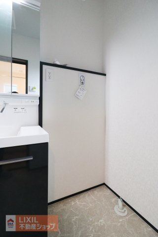 【ランドリースペース】現地完成写真。家事動線など使い勝手がよく、お洗濯がしやすいですね。